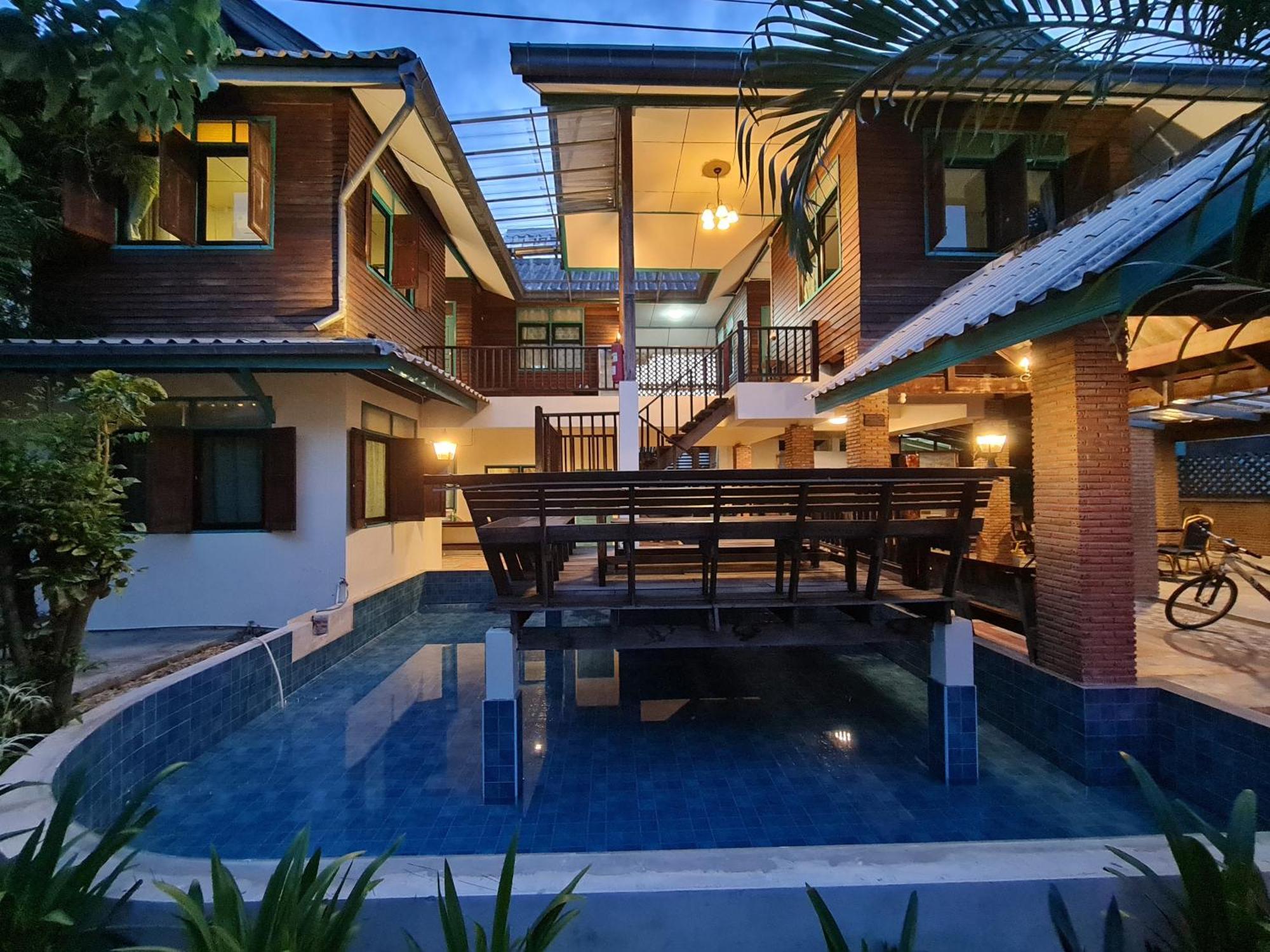 Apartamento Tepbunthomhouse Ayutthaya Exterior foto