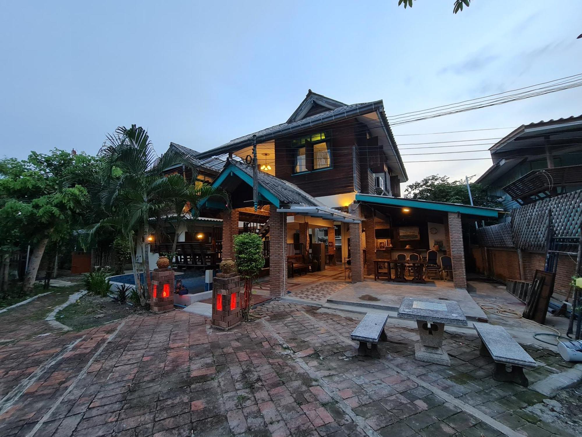 Apartamento Tepbunthomhouse Ayutthaya Exterior foto