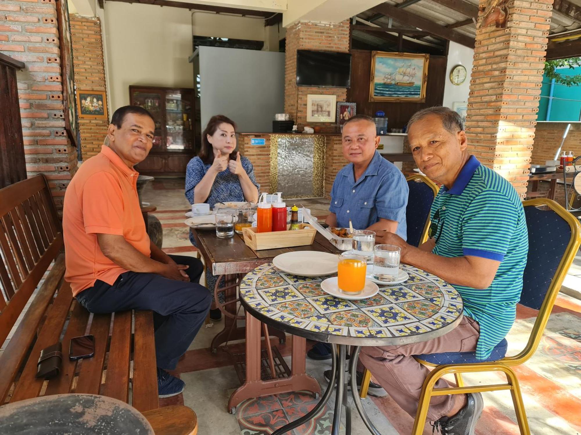 Apartamento Tepbunthomhouse Ayutthaya Exterior foto